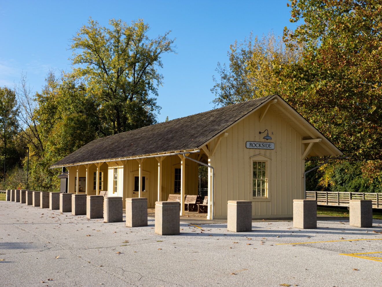 Train Rockside Cuyahoga Valley Scenic Railroad (Best Trains in Ohio) - Travel with Wes